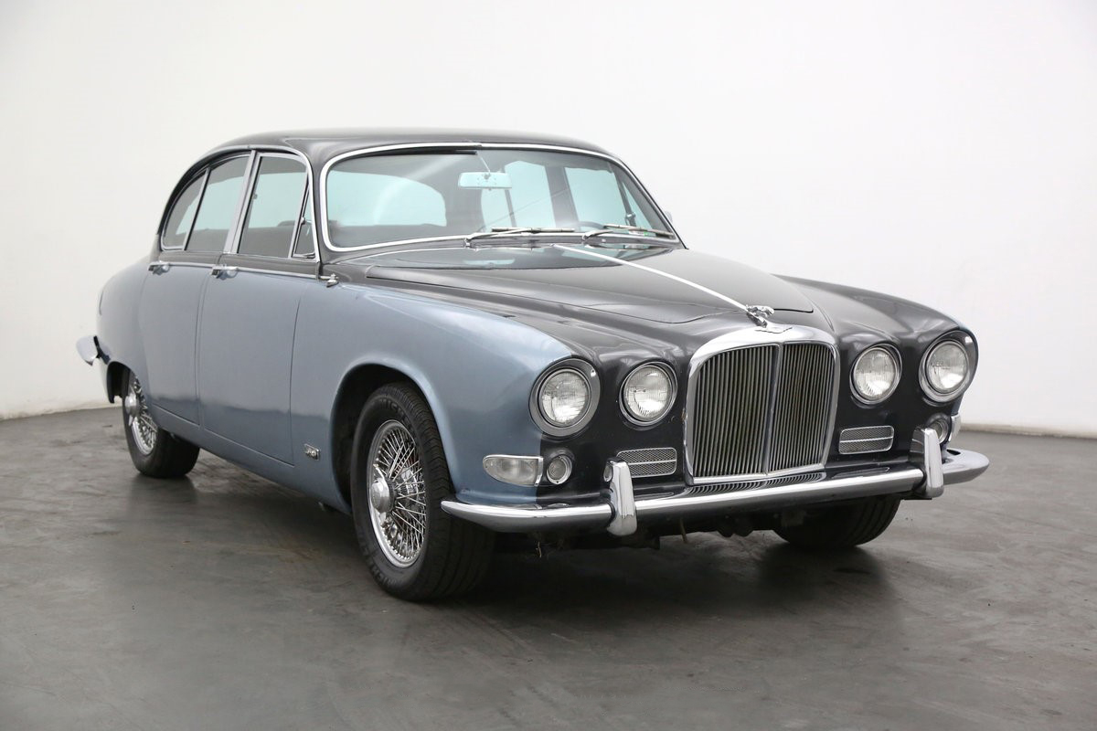 Jaguar 420, les débuts de l’ère XJ