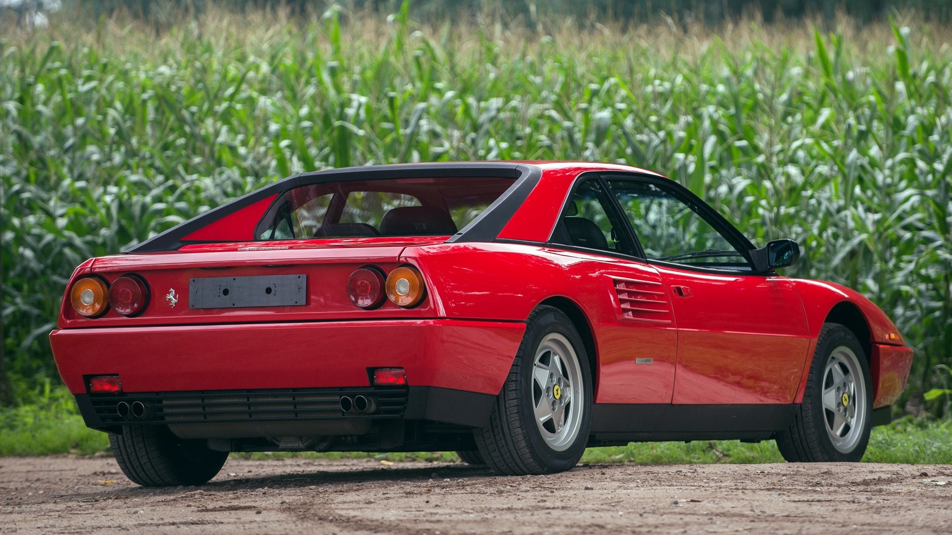 Ferrari Mondial, 4 places pour Maranello