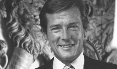 ROGER MOORE, GENTLEMAN DRIVER