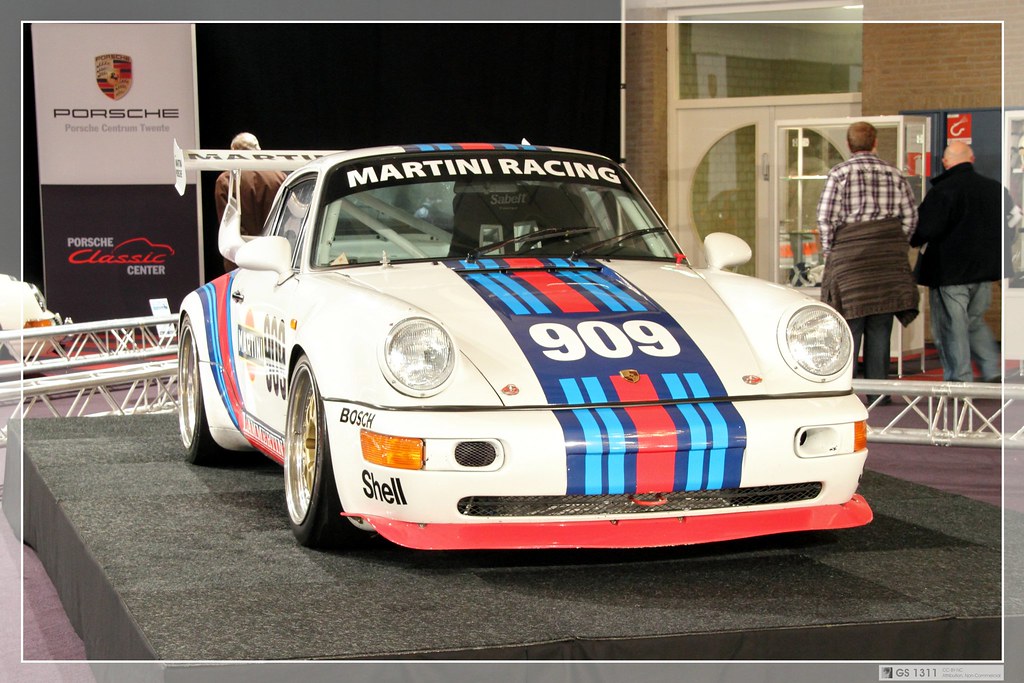 Porsche 911 RSR R7