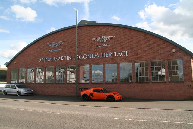 Atelier Aston Martin Newport Pagnel